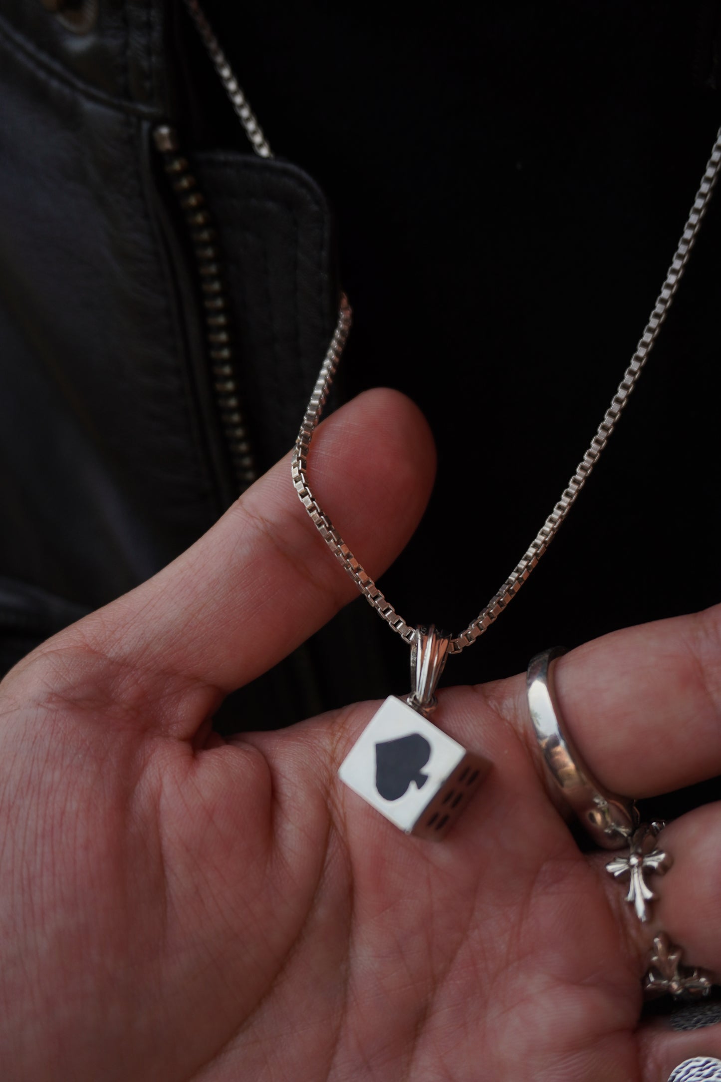 Roohan 925 Sterling Silver Dice Pendant