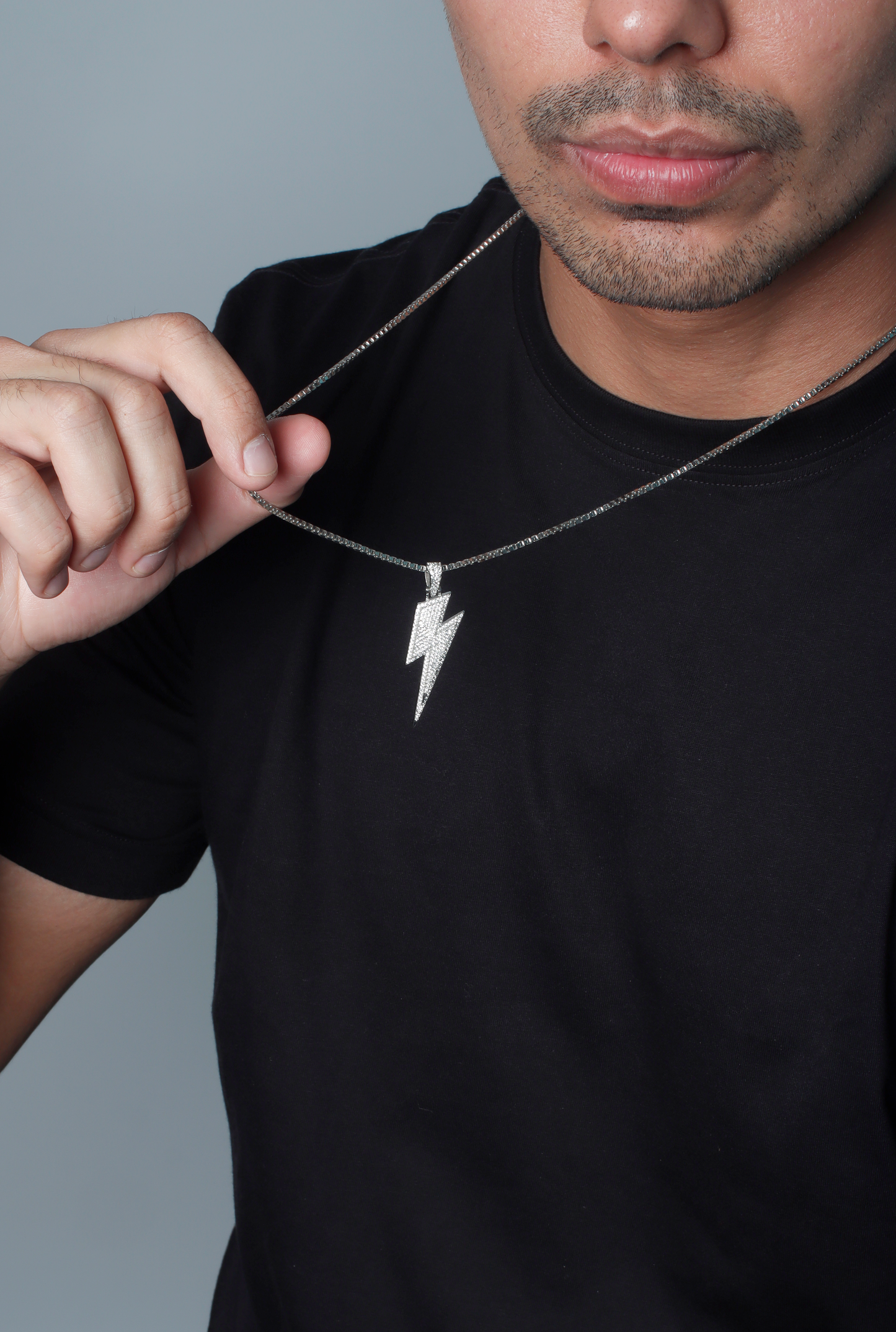 Roohan Iced Out Flash Pendant(Thunder White)